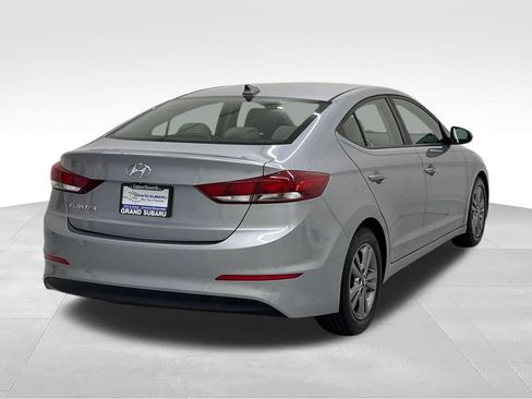 Used 2017 Hyundai Elantra SE w/ SE A/T Tech Package 03 FWD image 6