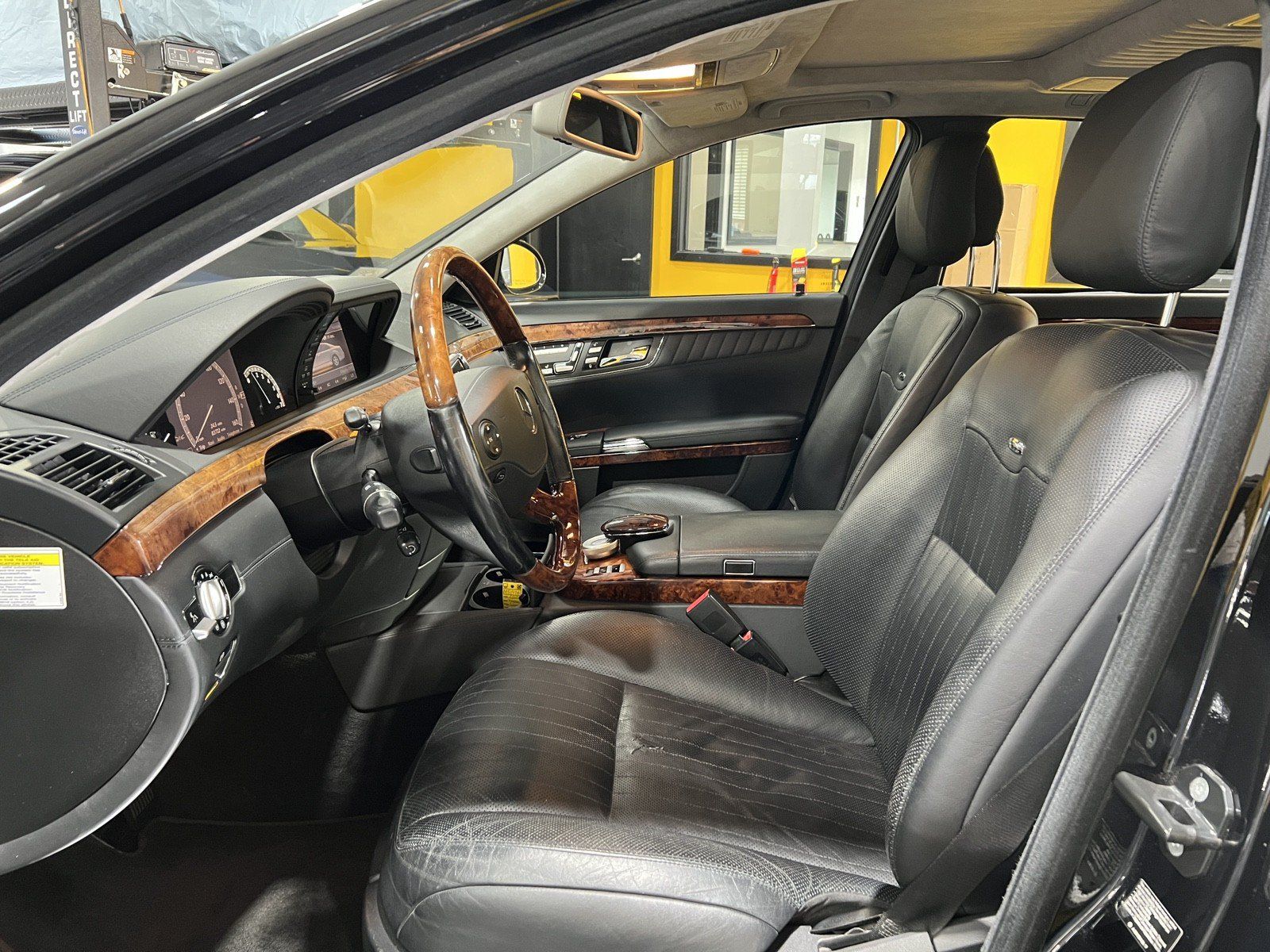 Used 2008 Mercedes-Benz S 600 image 15
