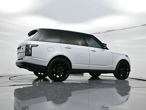 Used 2018 Land Rover Range Rover Supercharged image 23