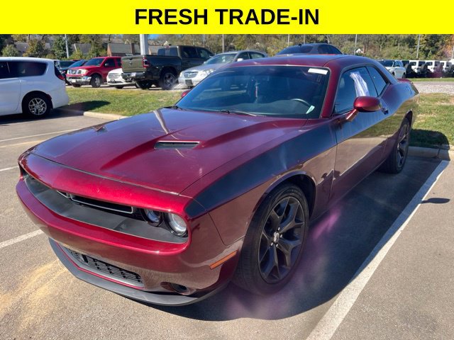 Used 2018 Dodge Challenger SXT Plus RWD image 1