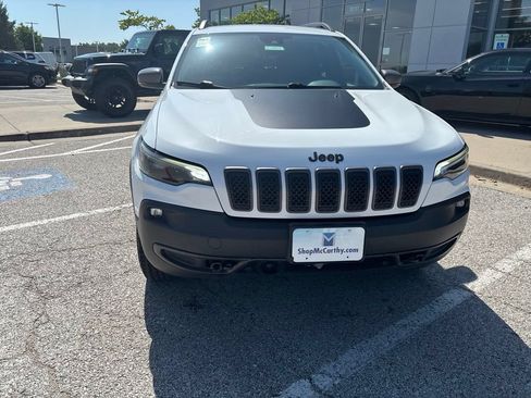 Used 2021 Jeep Cherokee Trailhawk w/ Trailer Tow Group AWD/4WD image 9