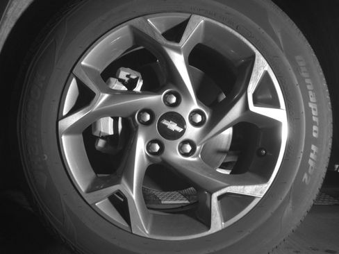 Used 2025 Chevrolet Trax LT FWD image 15