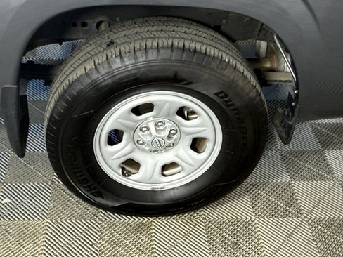 Used 2025 Nissan Frontier S image 11