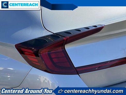 Used 2023 Hyundai Sonata SEL FWD image 8