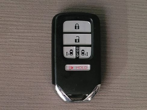 Used 2018 Honda Odyssey EX image 32