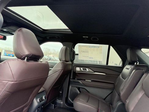 New 2026 Ford Explorer Platinum RWD image 12