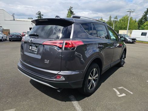 Used 2016 Toyota RAV4 XLE AWD/4WD image 7