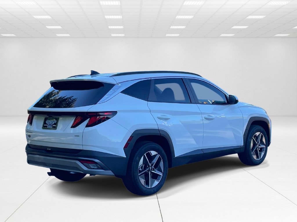 Certified 2025 Hyundai Tucson SEL AWD/4WD image 6