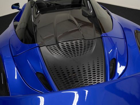 Used 2022 McLaren 765LT RWD image 29