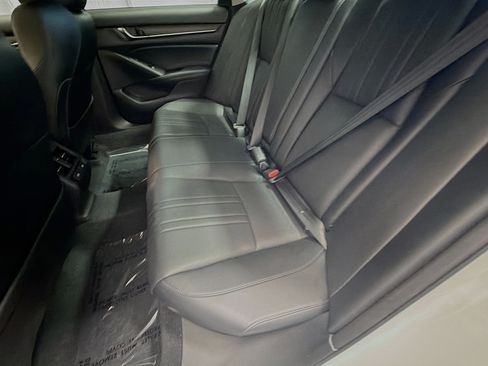 Used 2022 Honda Accord Touring image 13