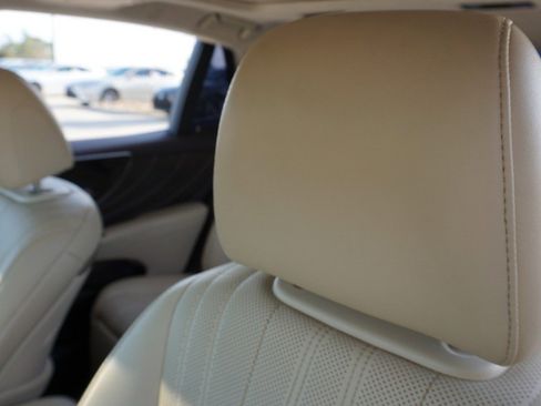 Used 2018 Lexus LS 500 AWD w/ Luxury Package image 24