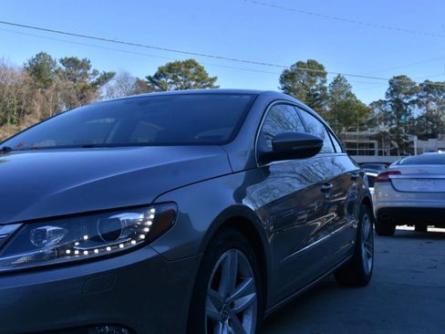 Used 2013 Volkswagen CC Sport image 12