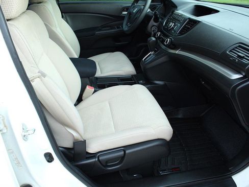 Used 2016 Honda CR-V LX image 19