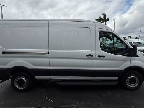 Used 2020 Ford Transit 250 Medium Roof image 7