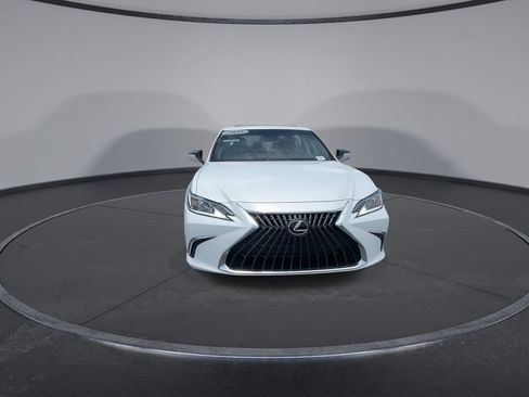 Used 2025 Lexus ES 350 w/ Premium Package FWD image 3