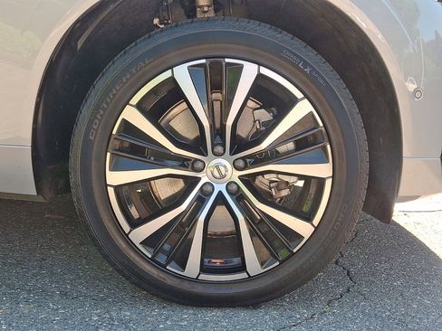 Used 2023 Volvo XC60 T8 Ultimate w/ Climate Package AWD/4WD image 26