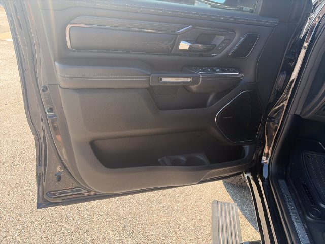 Used 2023 RAM 1500 Limited AWD/4WD image 11