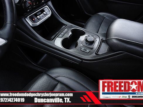 Used 2023 GMC Acadia SLT AWD/4WD image 36