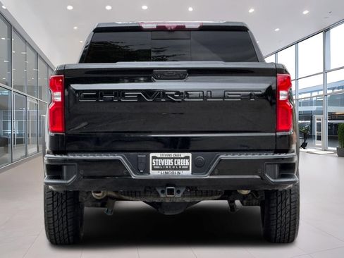 Used 2023 Chevrolet Silverado 1500 ZR2 w/ Technology Package AWD/4WD image 5