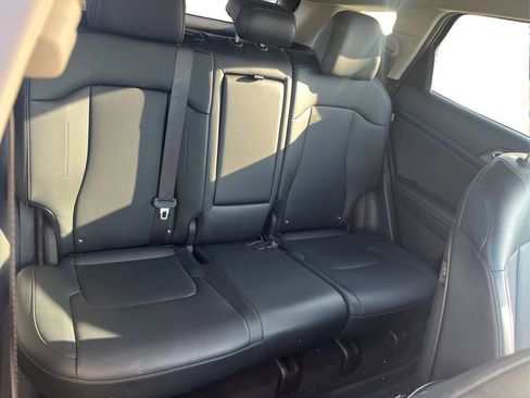 Used 2024 Kia Sportage EX image 10