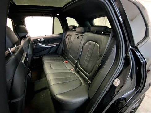 Used 2022 BMW X5 xDrive40i w/ M Sport Package image 20