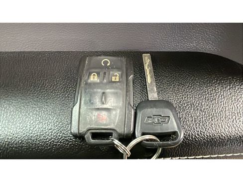 Used 2015 Chevrolet Silverado 1500 LT w/ LT Convenience Package image 19