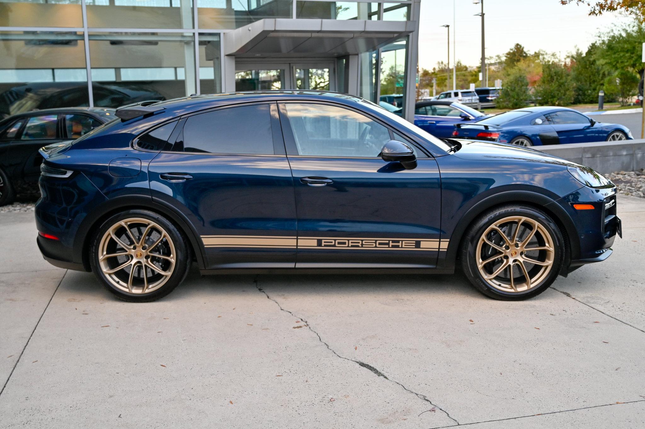 Used 2024 Porsche Cayenne Turbo GT AWD/4WD image 4