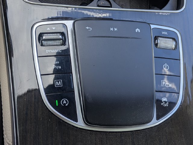 Used 2021 Mercedes-Benz GLC 300 image 27