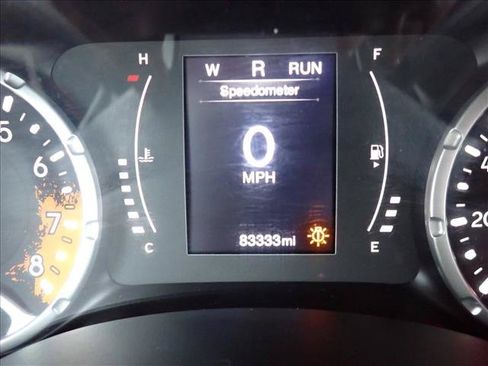 Used 2015 Jeep Renegade Latitude w/ Popular Equipment Group AWD/4WD image 24