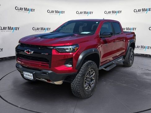 Used 2025 Chevrolet Colorado ZR2 w/ Technology Package AWD/4WD image 1