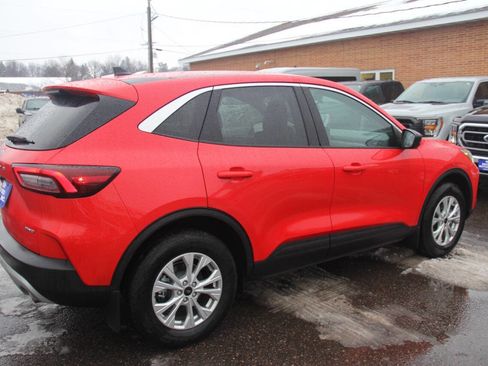 Used 2024 Ford Escape Active image 6