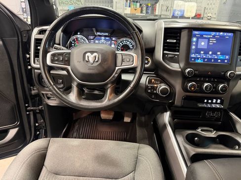 Used 2022 RAM 1500 Big Horn AWD/4WD image 6