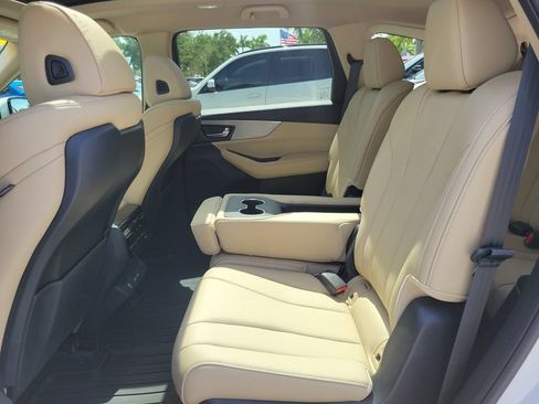 Certified 2024 Acura MDX FWD image 10