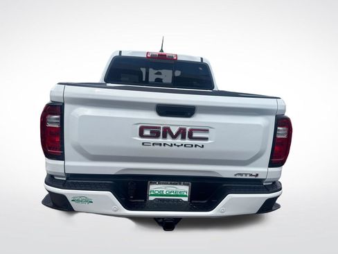 New 2026 GMC Canyon AT4 AWD/4WD image 4