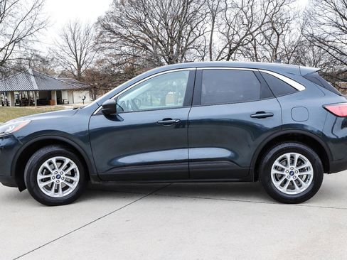 Used 2022 Ford Escape SE w/ Cold Weather Package image 4