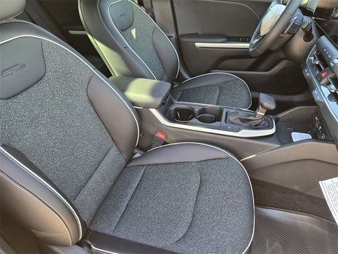 New 2025 Kia K4 GT-Line w/ GT-Line Sunroof Package image 10