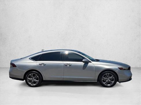Used 2024 Honda Accord EX image 4