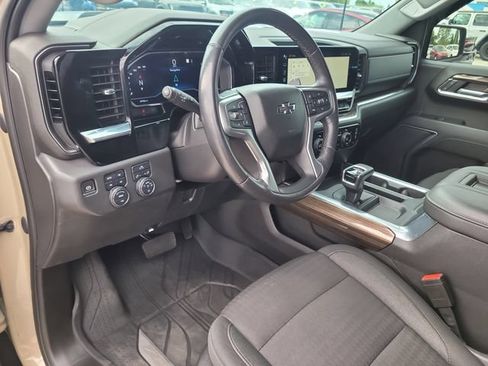 Used 2022 Chevrolet Silverado 1500 LT Trail Boss w/ Protection Package AWD/4WD image 19