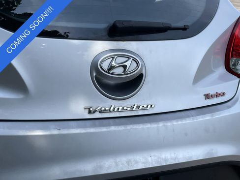 Used 2013 Hyundai Veloster Turbo FWD image 33
