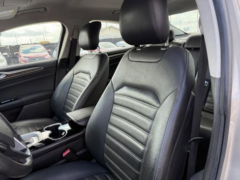 Used 2015 Ford Fusion SE w/ Equipment Group 202A image 10