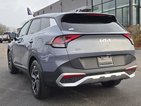 Certified 2024 Kia Sportage EX image 9
