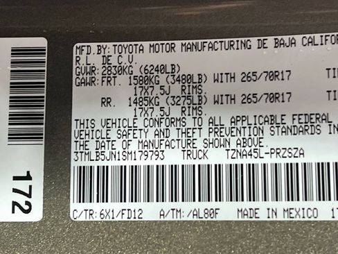 Certified 2025 Toyota Tacoma TRD Off-Road AWD/4WD image 28