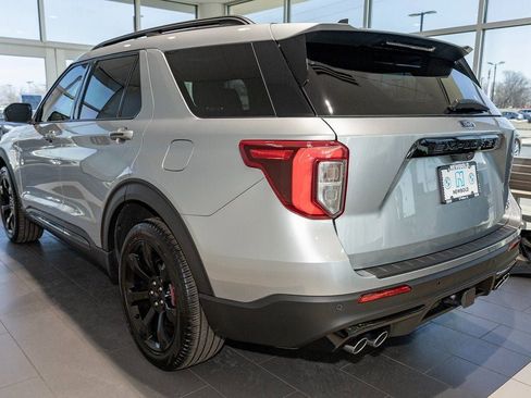 Used 2023 Ford Explorer ST w/ Equipment Group 401A image 4