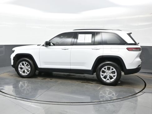 Used 2023 Jeep Grand Cherokee Limited image 8