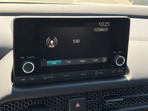 Used 2025 Honda HR-V Sport image 19