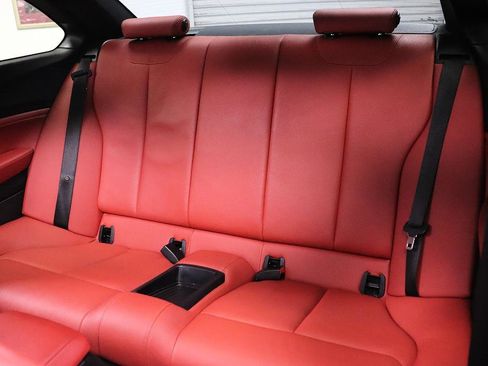 Used 2018 BMW 230i xDrive Coupe image 17