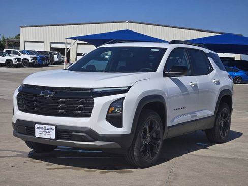 Used 2026 Chevrolet Equinox LT w/ Midnight Edition FWD image 2