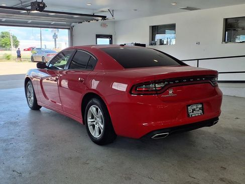 Used 2022 Dodge Charger SXT RWD image 18