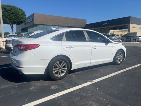 Used 2016 Hyundai Sonata SE FWD image 3