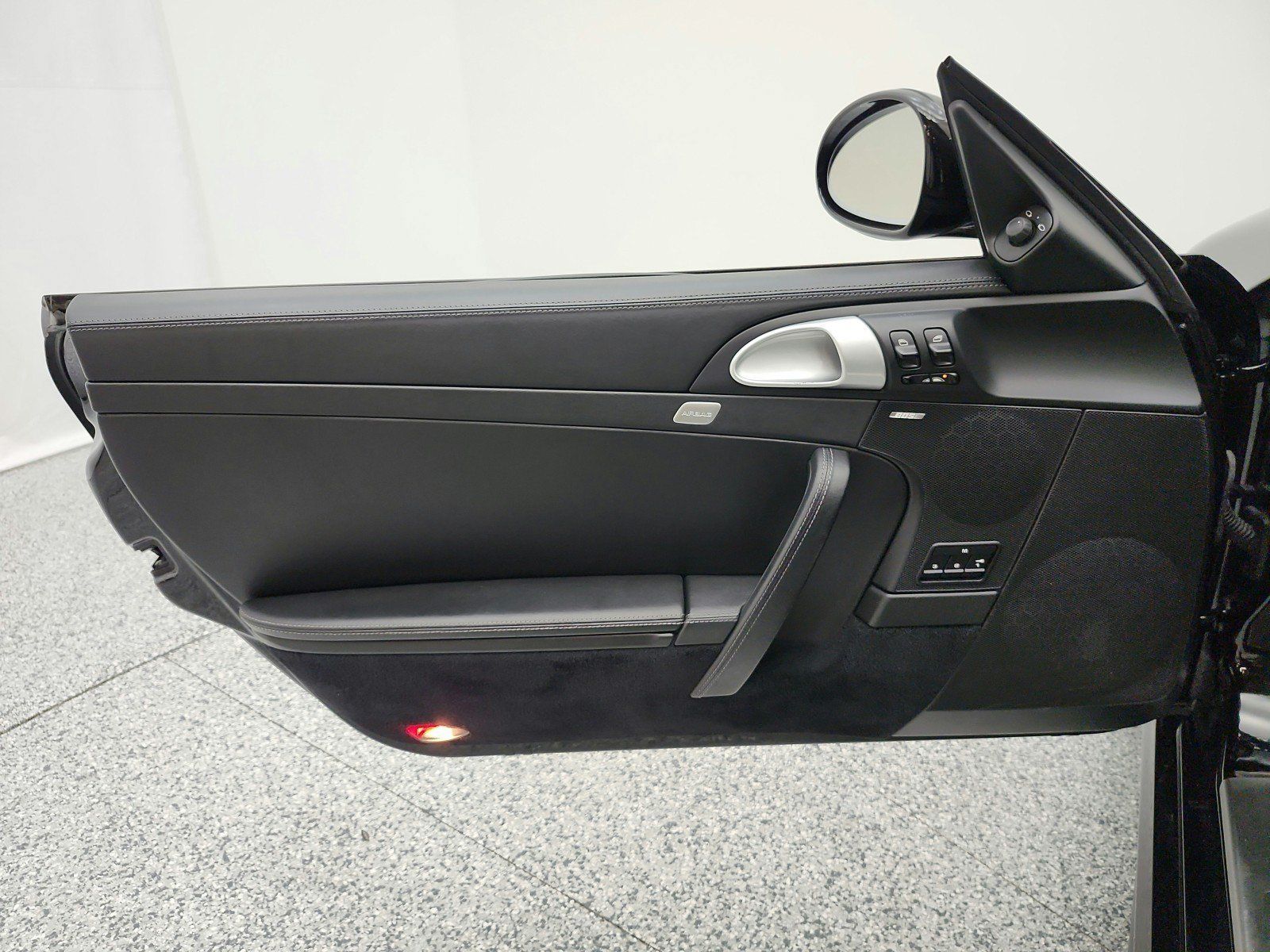 Used 2011 Porsche 911 Carrera GTS RWD image 12